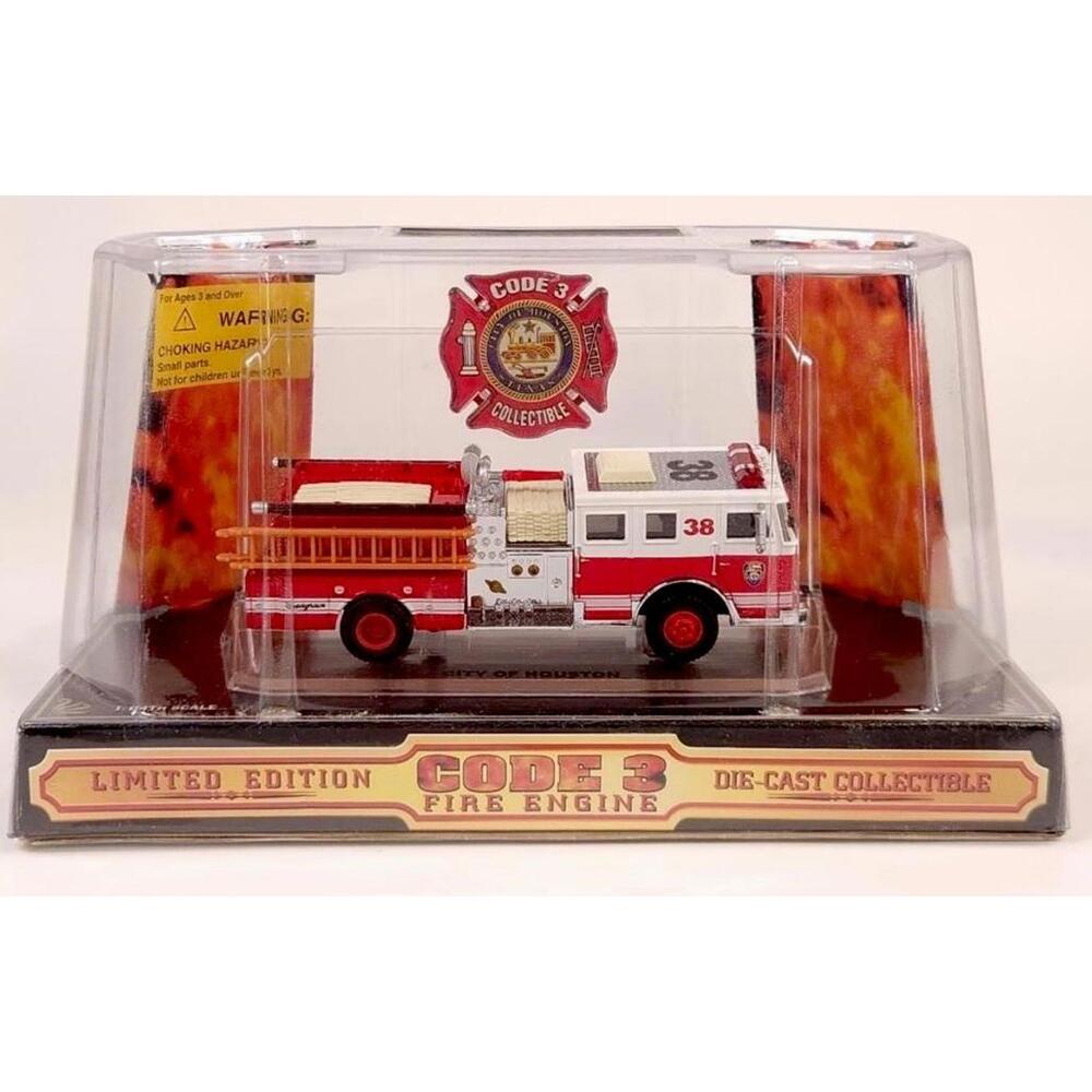 Code 3 Limited Edition DieCast Seagrave Pumper - City of Houston FD- #38 - NIB